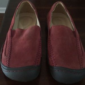 Like new Suede Keens